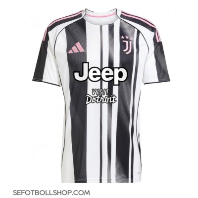 Billiga Juventus Weston McKennie #22 Hemma fotbollskläder 2025-26 Kortärmad Billiga Juventus Weston McKennie #22 Hemma fotbollskläder 2025-26 Kortärmad